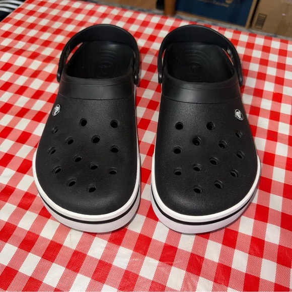 Crocs clogs Men’s black sandals size 13 - Picture 2 of 10